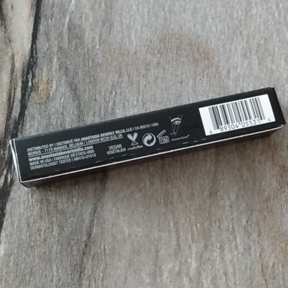 Anastasia Beverly Hills Clear Brow Gel - Picture 3 of 6